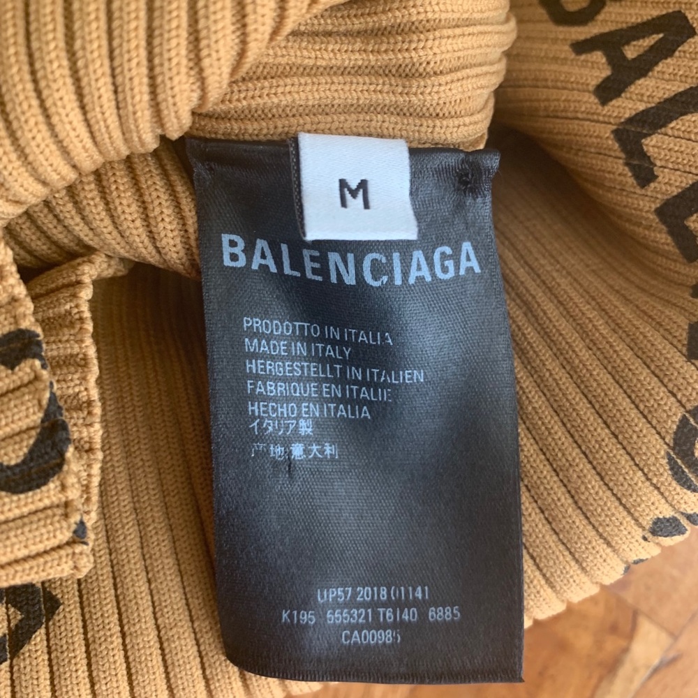 SOLD! AUTHENTIC BALENCIAGA All Over Logo Rib Knit - Picture 4 of 7